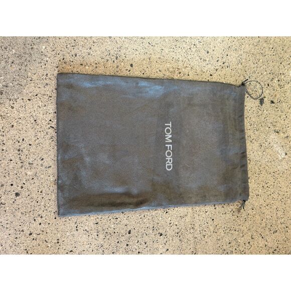 Tom Ford Grey Velvet Dust Bag – 15.25x10 – Authentic Logo Drawstring - Picture 3 of 6